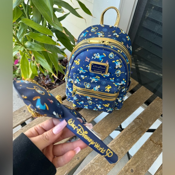 Disney’s 50th Anniversary Limited Edition Loungely - Picture 5 of 8